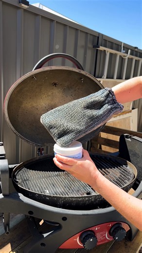 All those months of winter? They didn’t just leave you cold. They left your outdoor space looking a little… forgotten. Time to clear the cobwebs, dust off the BBQ and get guest-ready again. The NEW ENJO Backyard Bundle has every surface covered, from the Outdoor Glove and Floorcleaner to the Multi Tool and Marble Paste. ✨ Chemical-free ✨ Reusable ✨ Trusted for 35 years Just add water, save 30% OFF*, and get your backyard back in shape, fast. Because nothing kills the vibe like last season’s dust