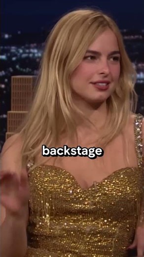 addison rae doing her fanchant at justin bieber's concert 🤩🤣 #addisonrae #jimmyfallon #tonightshow