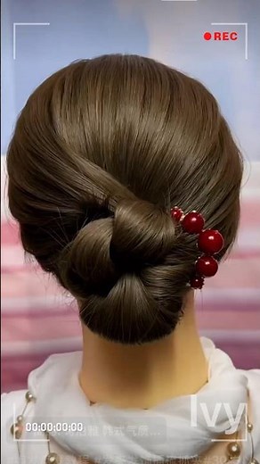 Simple Updo for Beginners: Look Gorgeous in Minutes! #UpdoGuide #HairstyleTips #updo #hairstyle