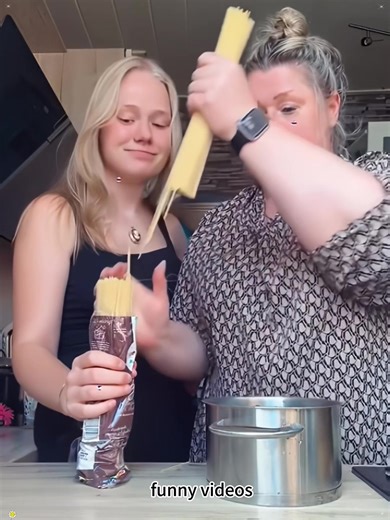 Funny mother and daughter #funny#fyp#usa#tiktok#funnyvideo | volcano erupting