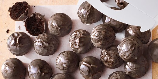 Dunkin' Lovers—You're Going To Be Obsessed With My Copycat Chocolate Munchkins