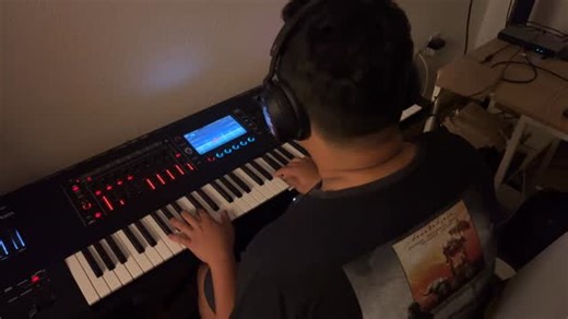 Marthin Siahaan on Instagram: "🎧▶️ Looking back, I realize, it’s only by the ‘goodness of God’ that I’ve made it this far ✝️ || Goodness Of God written by: Ed Cash, Ben Fielding, Brian Johnson, Jason Ingram & Jenn Johnson || .. The audio in this video comes directly from my Roland Fantom 6 🟥 It brings back memories of the old days, when everything came straight from the hardware✨ @rolandglobal @official_roland_indonesia #rolandartist #gospel #losangeles #marthin_siahaan"