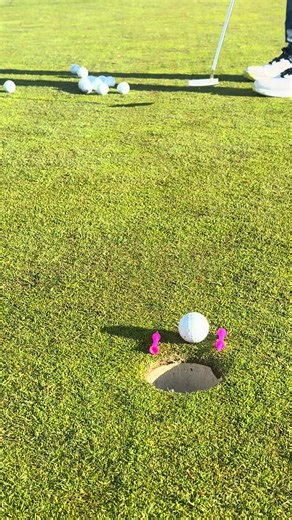 Early morning practice… pink tees, pure focus, no excuses ⛳️ #puttinggreen #golf #practice #drill #golfislife