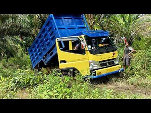 New HDX in decline | palm oil truck struggle | palm oil loading truck in decline | kepater car | ...