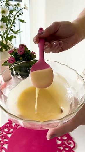 Desmoldante Caseiro: pra você não sofrer mais na hora de desenformar seus bolos!