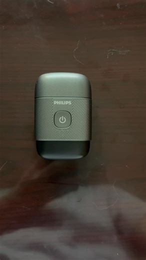 First impressions matter. ✨ Unboxing the Philips Shaver 500 Series — precision engineering, premium design, and performance built to move with you. #GroomLikeAPro | Philips Personal Care Philippines