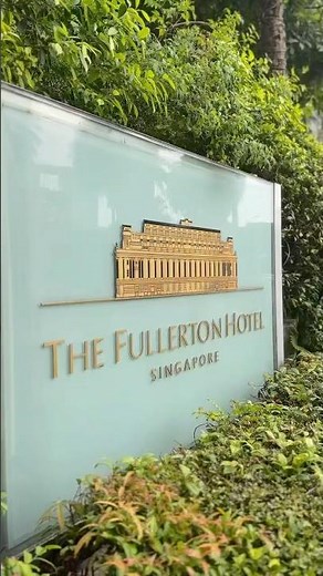 Come with me to tour the iconic Fullerton Hotel Singapore, Straits Club and views of Marina Bay.