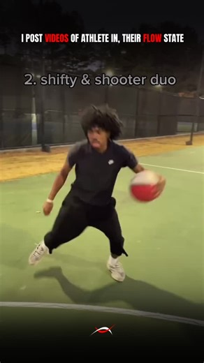 Beyond The Game Life on Instagram: "Follow and Comment “Pro” to get FREE shooting course , Just @beyondthegamelife 日本利用压电瓷砖将脚步转化为电能。这些瓷砖捕捉来自你脚步的动能。当你行走时，你的重量和动作会对瓷砖产生压力。瓷砖会轻微弯曲，从而产生机械应力。瓷砖内部的压电材料将这种应力转化为电能。每一步都会产生少量电荷，而数百万步结合在一起就能产生足够的电力来驱动 LED 灯、数字显示屏和传感器。在像涩谷车站这样繁忙的地方，每天大约有240万个脚步为这一系统作出贡献。这些电能可以被储存或立即使用，从而減少对传统电力来源的依赖，并支持可持续的城市基础设施。这种方法将日常运动转化为实用的可再生能源#日本#知识#事实 #你知道吗 #推荐#科技 #创新 #历史#技术"