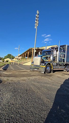 Dane Ballinger Memorial Truck Show Ballinger W900SAR LEGEND SAR | Ray Lawrence Photography