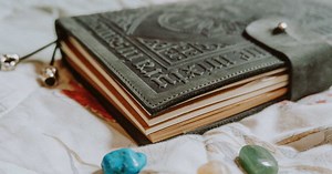 Calendrier des fêtes païennes en 2025 : comment célébrer les sabbats ?