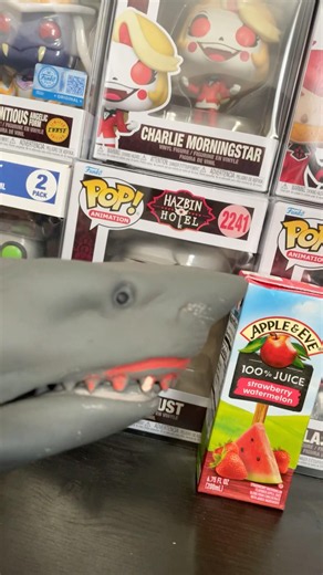 SPI Short: Shark Puppets Juice box 🧃 #fyp