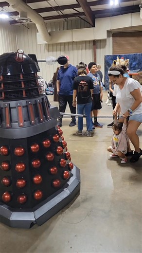 💃 She Wants To Dance With Dalek #DoctorWHO #Daleks #DaleksOfFlorida #DalekHAL #TravelingTARDIS 🎶 Dancing In Heaven / Q-Feel / | Daleks of Florida