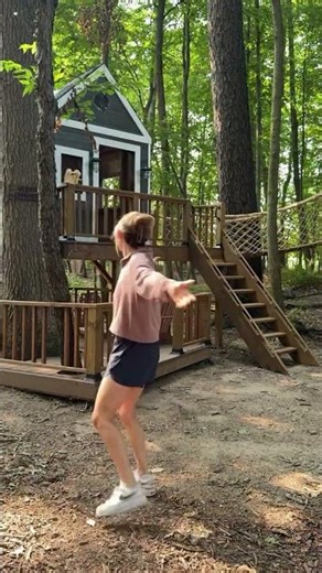 DIY TREEHOUSE IS COMPLETE!!! 😭😱 I still can’t believe I built this with my own two hands!