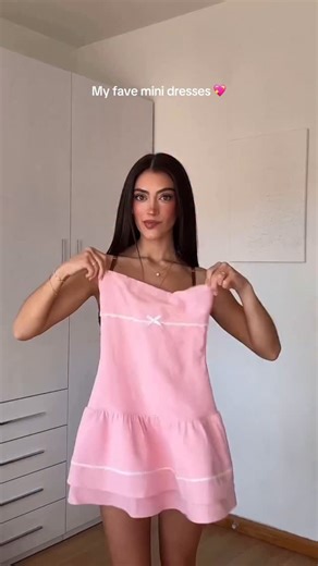 544 reactions · 15 comments | Fave mini dresses with @paupolonio 﫶勺 Shop these fits via the link in bio ✨ #hellomolly ☁️Flirtini Strapless Mini Dress Pink ☁️Pretty Personality Mesh Off Shoulder Mini Dress Green ☁️Party It Up Dress Forest Green | Hello Molly | Facebook