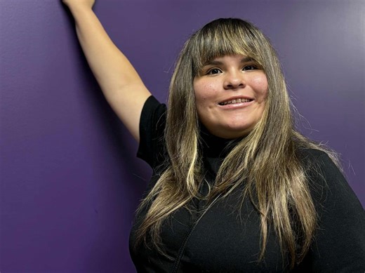 She's blind and wants to do her own makeup. Here's how an accessible palette is making it possible