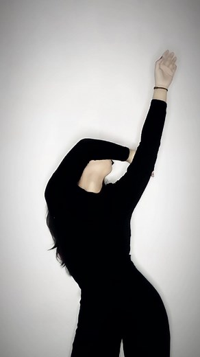 Dynamic Dance Performance by a Female Dancer