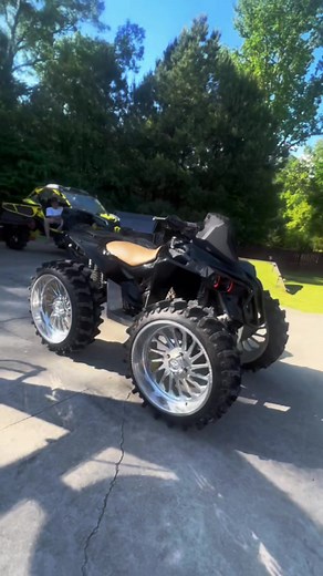 Just in time for busco mud bash We recently had the pleasure of helping @jab_bennet get his renegade built we went with a set of 24” american force wheels 35 motoslayers new 6x6 low gear trans full stm clutches and more get with us for all your atv sxs needs 864-540-8788#canam #polaris #canamrenegade #mud #country #forgedwheels #atv #fourwheeler #shop #fyp