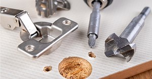 Guide to drilling hinge holes in kitchen doors -