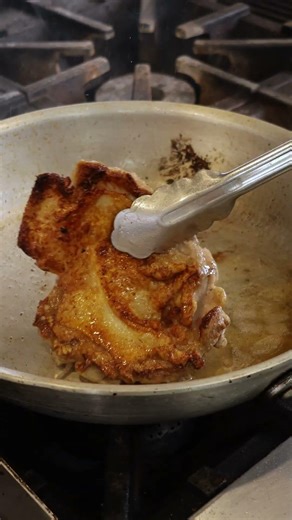 Crispy Skin Chicken Dunked in Maple Bourbon Sauce #food #recipe #chicken
