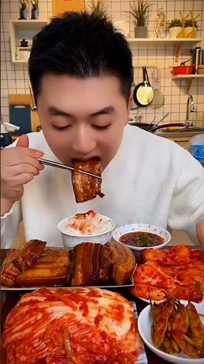 What does kimchi taste like? It's so delicious and not too salty! #ExportGradeKimchi #tasty #asmr