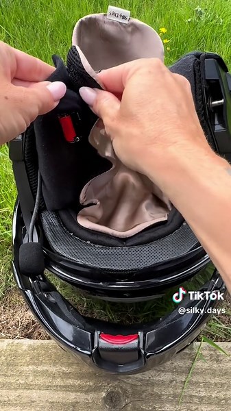 Bali Helmet Insert: Frizz-Free Hair Solution