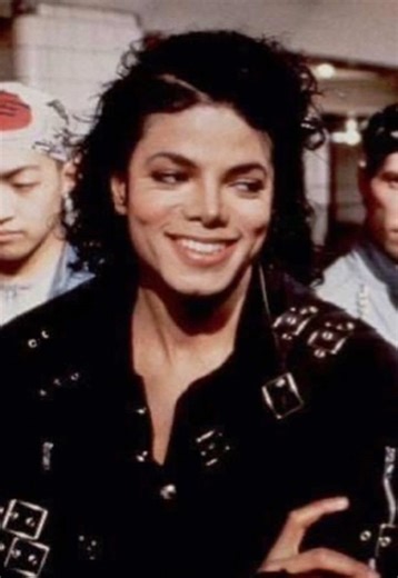 Michael Jackson: A Legacy of Music and Dance