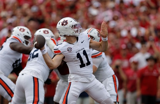 Auburn QB Jackson Arnold takes the field at Oklahoma