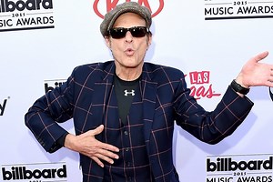 David Lee Roth's Hysterical Behavior Raises Questions About His Mental Health