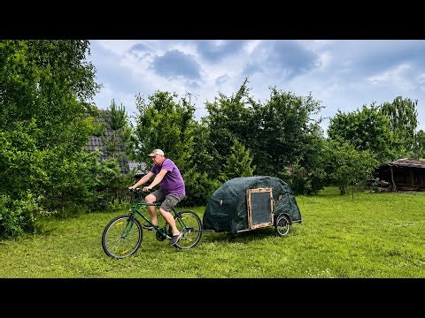 Built a simple bike CAMPER from branches and trash