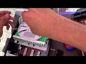 Red Gpon - Instalando cajas NAP en postes de energía