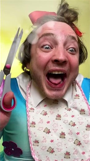 Nail Clipping Magic: Mom's Secret Hack! 💖✨💅 #DIY #LifeHacks