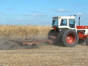 1466 and Kewanee chisel plow