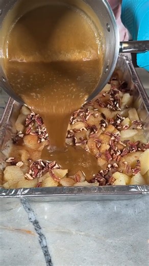 220K views · 1.2K reactions | Easy sweet treat  This video was produced by Network Media and Elaine Carol’s Kitchen | The Simple Dish | Facebook