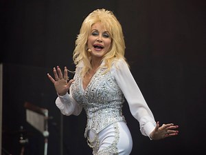 Dolly Parton Challenge: la sfida dei vip
