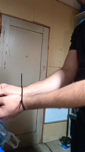 Survival Skills: EASIEST Way to ESCAPE from ZIP TIES! #survival