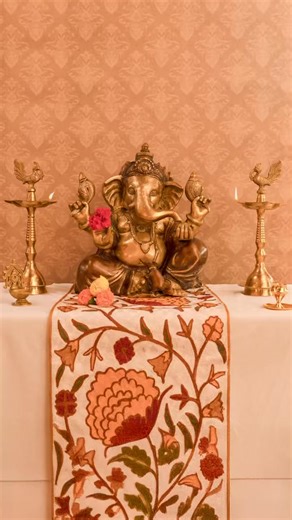 Timelessly Indian artefacts that feel like dazzling ornaments adding beauty to every corner of your home. Check the collection that depicts Indian artistry in its full glory at The Bombay Store today! #TheBombayStore #Artefacts #Traditions #Homelnteriors #TimelesslyIndian | The Bombay Store