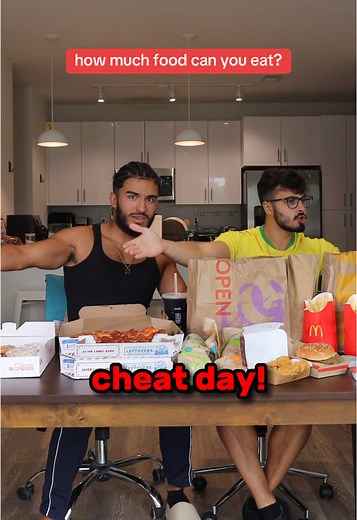 Food Challenge: Epic Fast Food Eating Competition