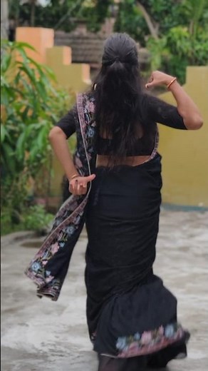 Aage se Rang dalo Devar ji || Mourima official || #shorts #dance #bollywood