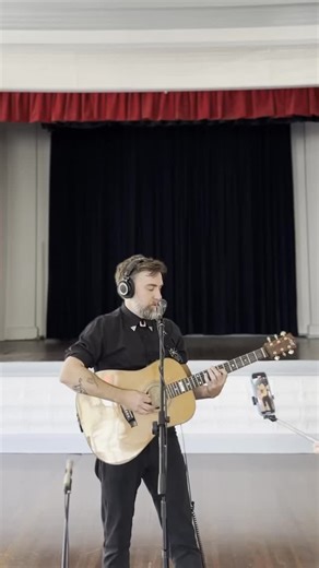 3.9K views · 296 reactions | The song that changed my life! Hello to all the wonderful new followers from @floriade_australia on the weekend! Give me a  in the comments if you were there. And another reminder that there are VERY few tix left for my tour in November, so jump on it while you can! Jpx | Josh Pyke | Facebook