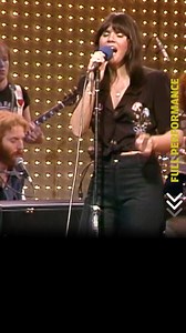 What’s your favorite Linda Ronstadt song? ✨Watch the full performance of “You’re No Good” - https://youtu.be/RJ7bcmrS1U8?si=mwcb7ZZCZJbwSZN6 #themidnightspecial #lindaronstadt #yourenogood #70smusic | Burt Sugarman’s The Midnight Special