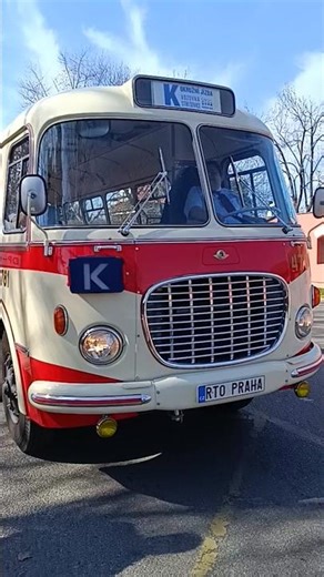 příjezd historické linky K do zastávky vozovna Střešovice