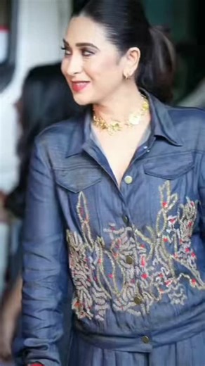 KarismaKapoor﫰 on Instagram: "#lololove #lololoves #LoloLove #KarismaKapoor #Karishmakapoor #kapoorsisters #Kapoors #bollywoodactress #Bollywood #bollywoodmovies #india #pakistan #fashion #girl #90s #Lolo #beauty #best #love #lololoves #stylish #funny #follow4like #kareenakapoor #couplegoals #wedding #friends #KareenaKapoorKhan #karanjohar #ektakapoor ️✌️❣️️♥️✴️"