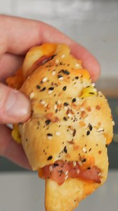 Breakfast on the go doesn't get better than this. Full recipe for “Grab and Go Breakfast Rolls” is on our website 💻 link in bio #breakfast #easybreakfast #breakfastrecipe #crescentrolls https://12tomatoes.com/grab-and-go-breakfast-rolls/ | 12 Tomatoes
