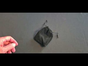 Magic trick COLOR BLIND : The Eye That Changes Color in the Spectator’s Hand!