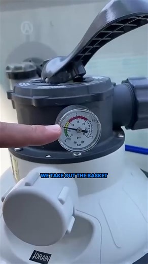 Low pressure doesn’t always mean a big problem 🔧💦 Most of the time, it’s debris stuck in the impeller. Stay till the end to see how we diagnose and fix it 🏊‍♂️ #PoolCareExperts #PoolEquipment #poolservice | Achtwoo Pools