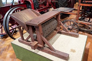 1840 Simple Threshing Machine