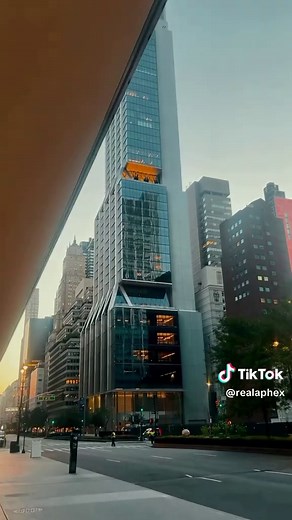 New York City Sunset: Breathtaking Skyline Views