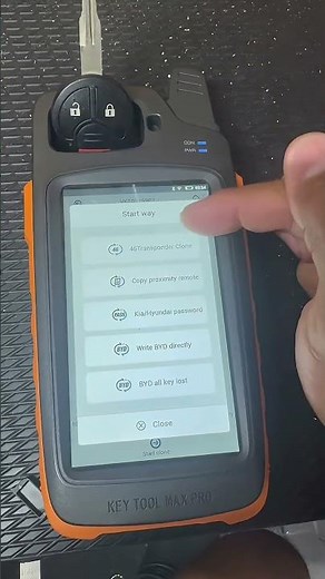 Cut+Cloned Key for a Nissan using the Xhorse x005l cutting machine/Xhorse pro max tool (xt27a) chip