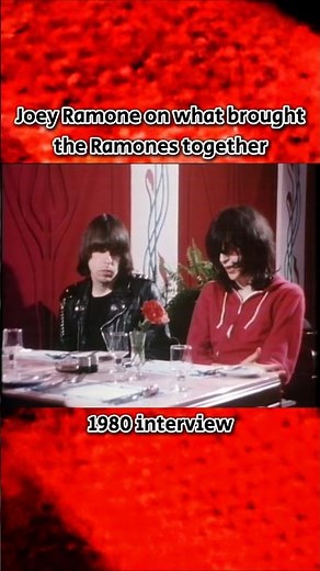 Joey Ramone: Why the Ramones formed #80spunk #interview #ramones #joeyramone #johnnyramone #nycpunk