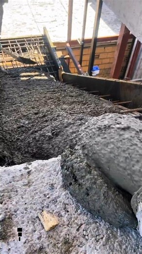 “Genius Concrete Pouring Hack! Heavy-Duty Construction Chute for Fast & Clean Slab Work”